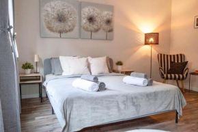 Barbaras Modern Apartment